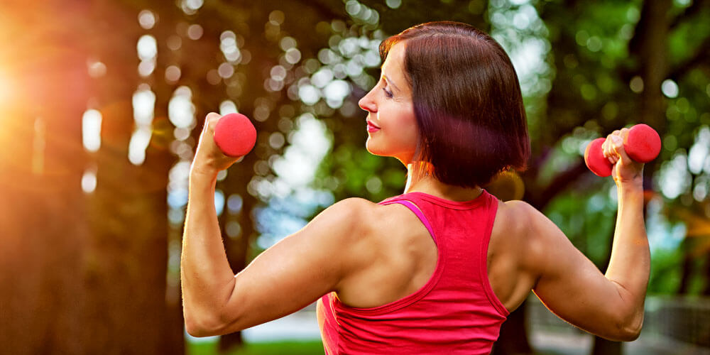Contre le gain de poids à la ménopause : de la musculation !