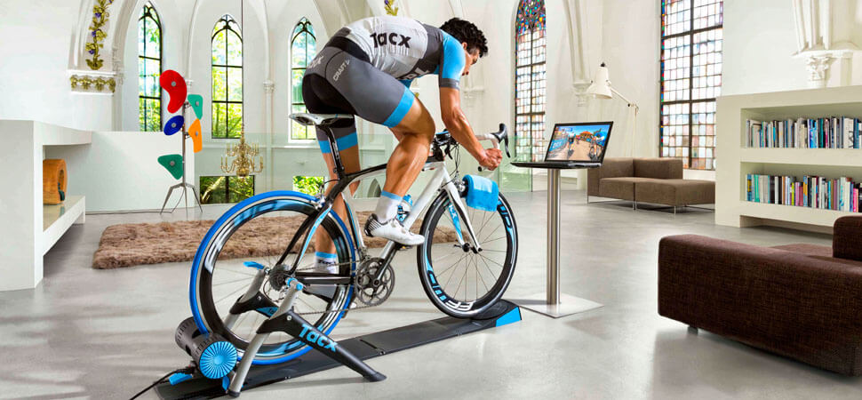 Garder la forme, sur un home trainer