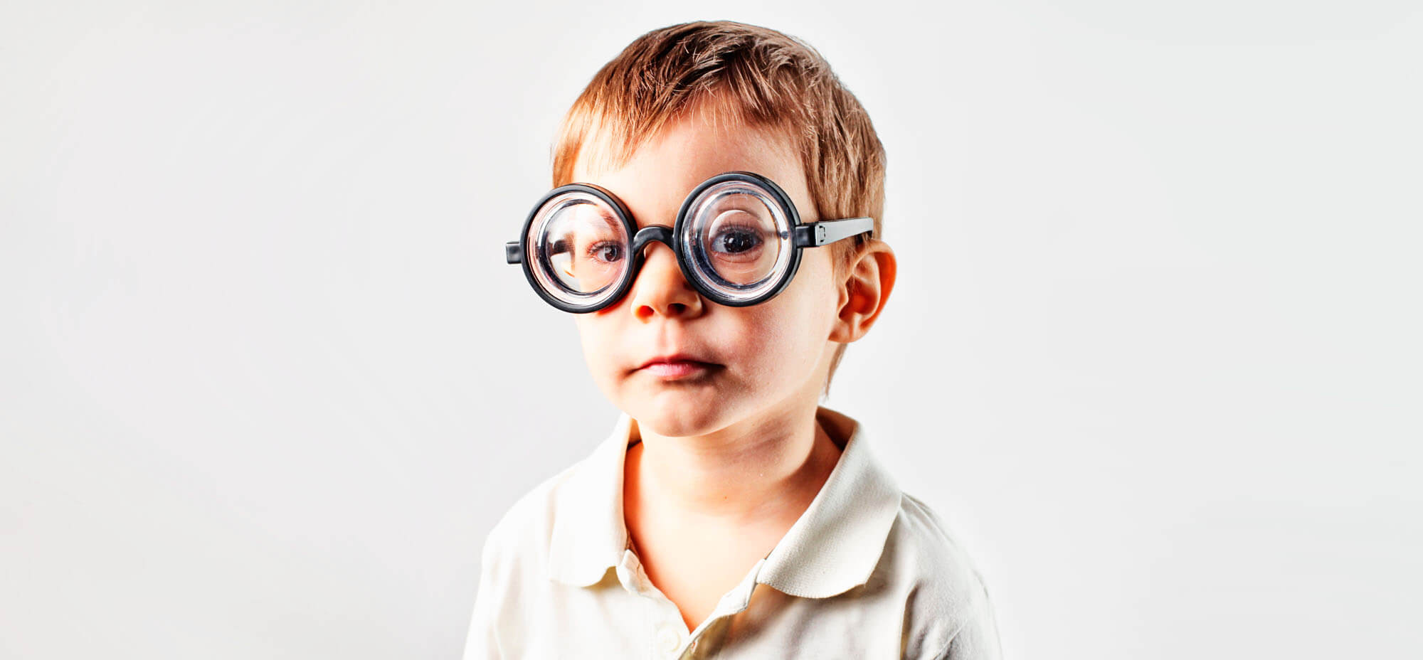 Les enfants, prenez soin de vos yeux : sortez jouer dehors !