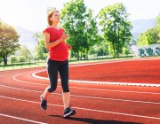Peut-on continuer à courir enceinte et reprendre après l’accouchement?